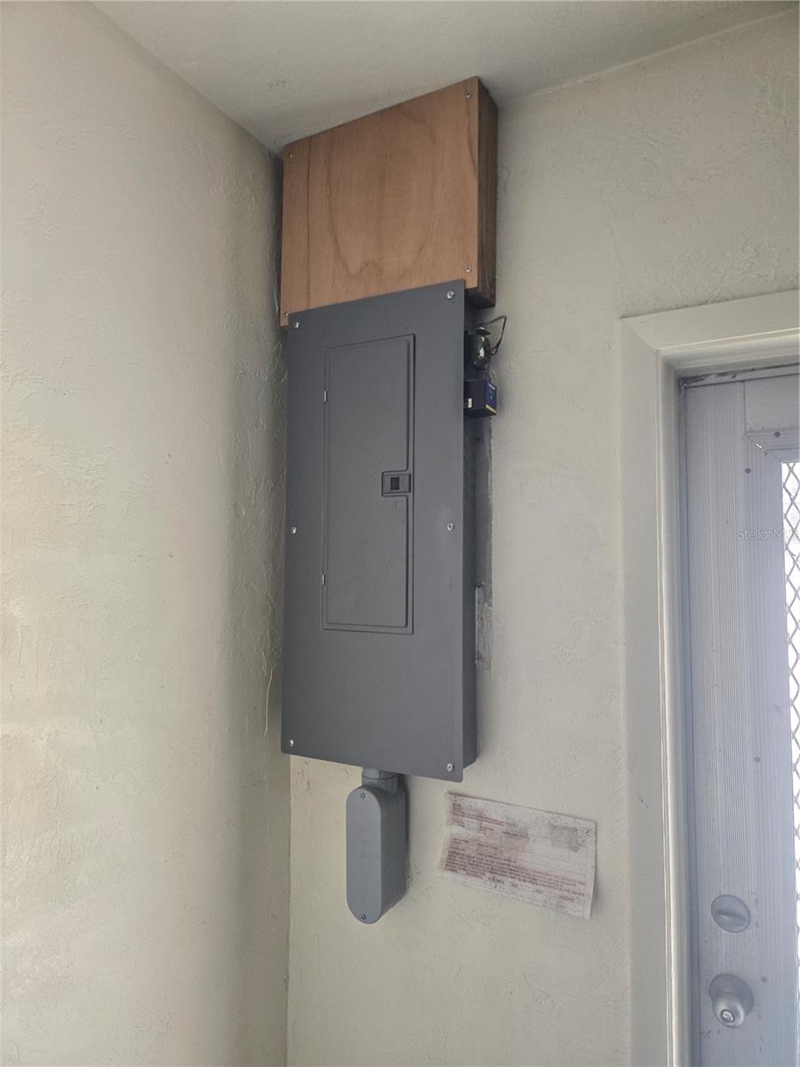 Image 30 of 36 For 6480 31st Terrace N