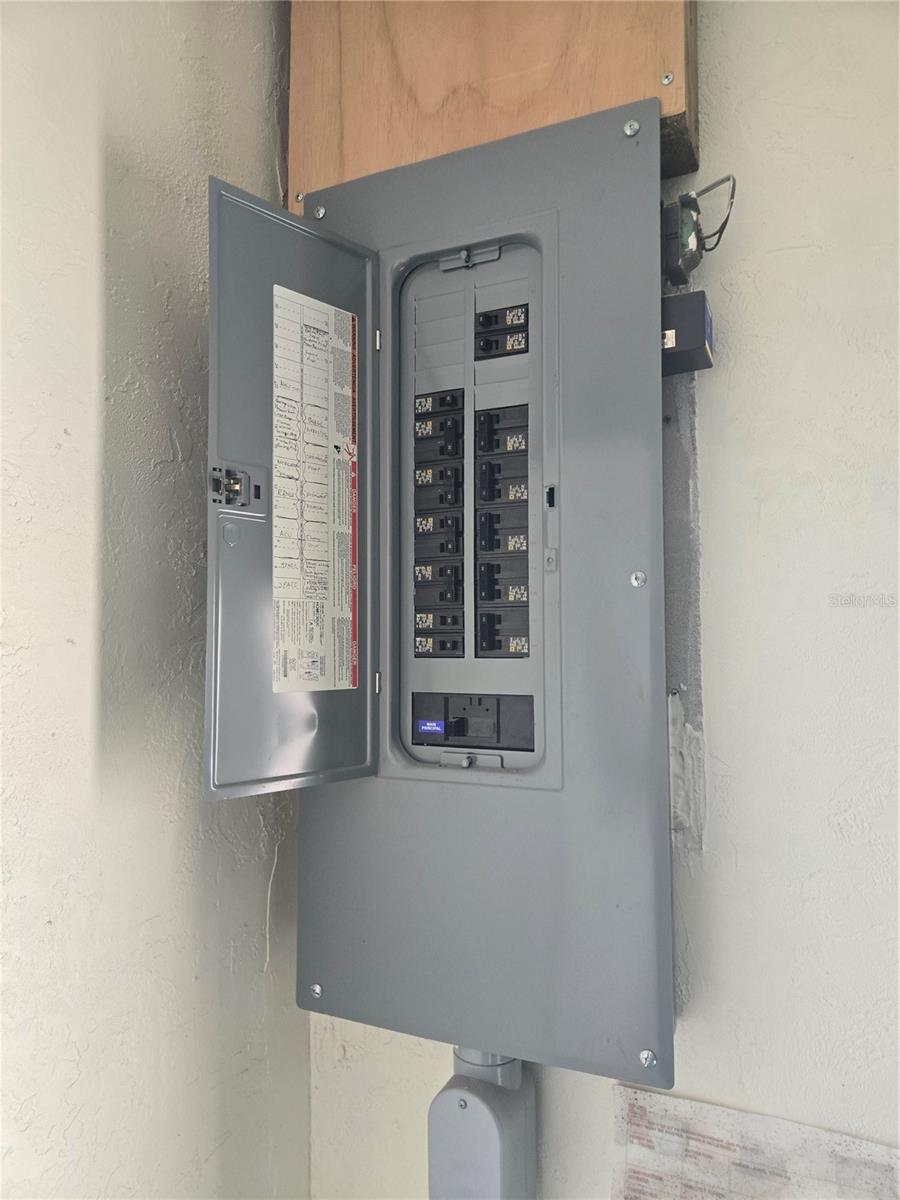 Image 31 of 36 For 6480 31st Terrace N