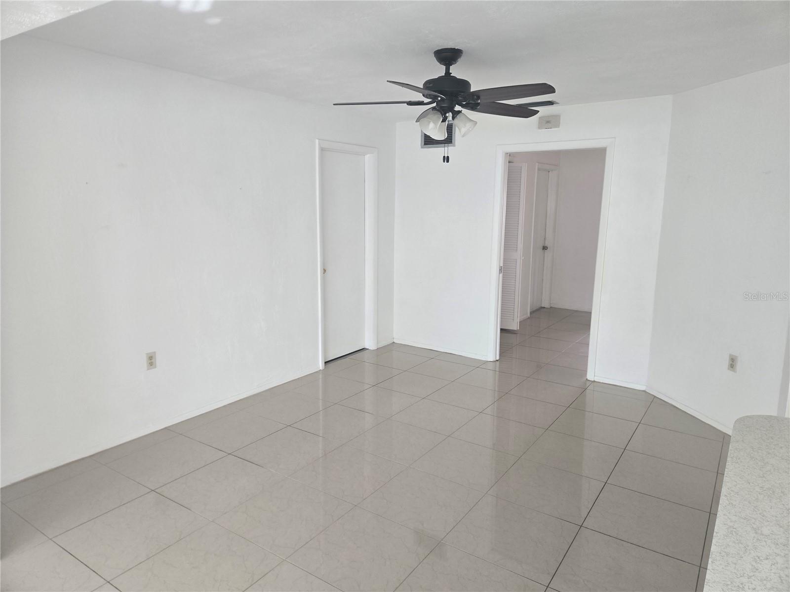 Image 7 of 36 For 6480 31st Terrace N