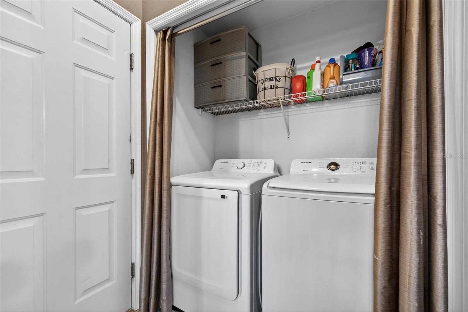 Listing photo id 23 for 6400 46th Avenue N 20