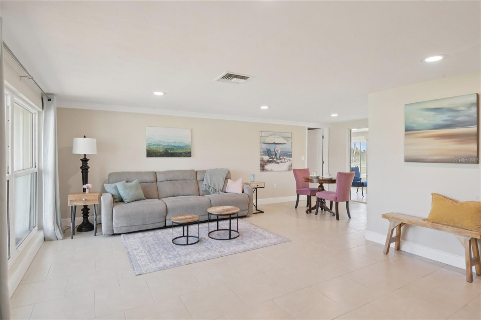 Image 4 of 35 For 3855 Topsail Trail