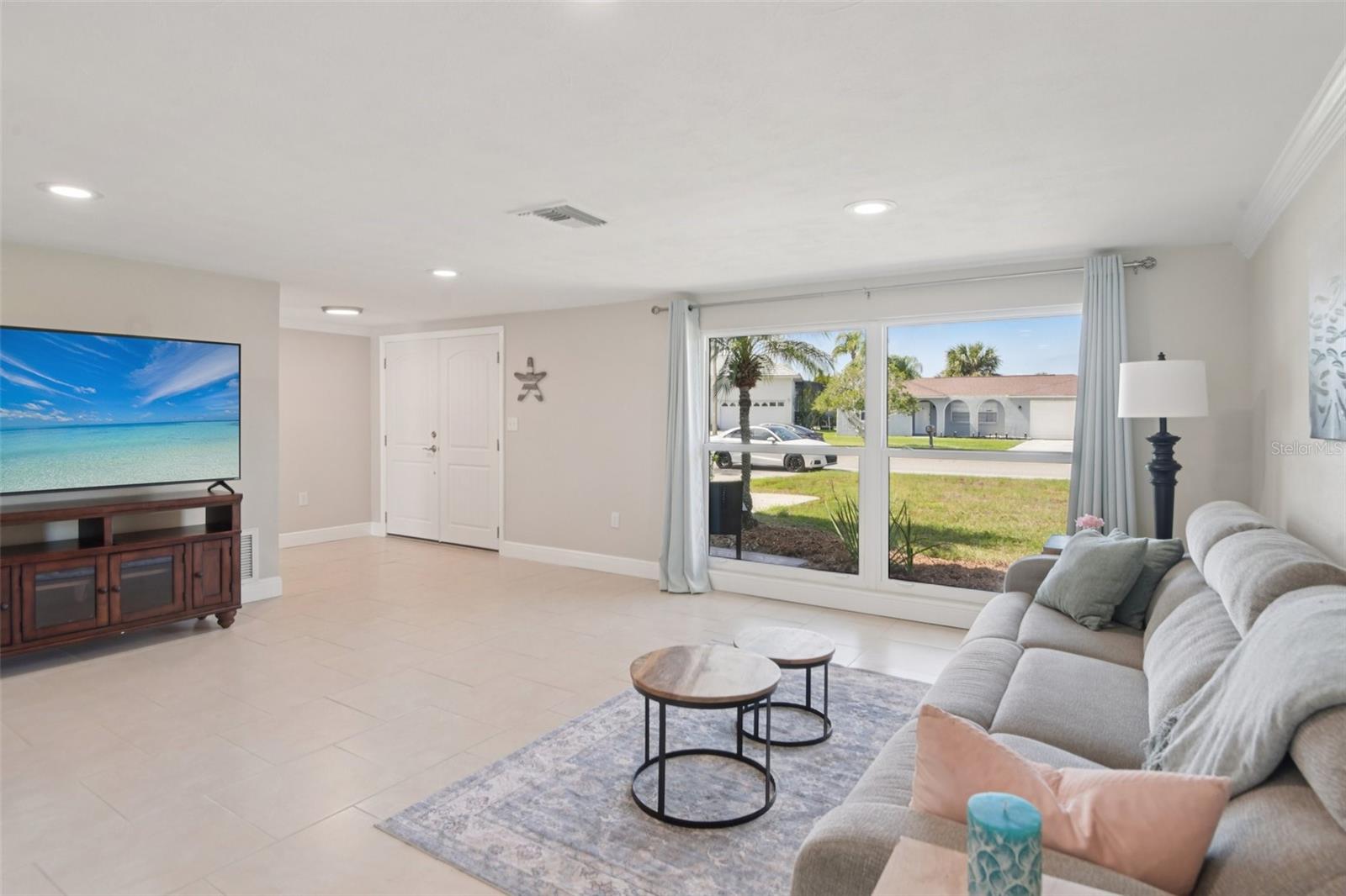 Image 5 of 35 For 3855 Topsail Trail