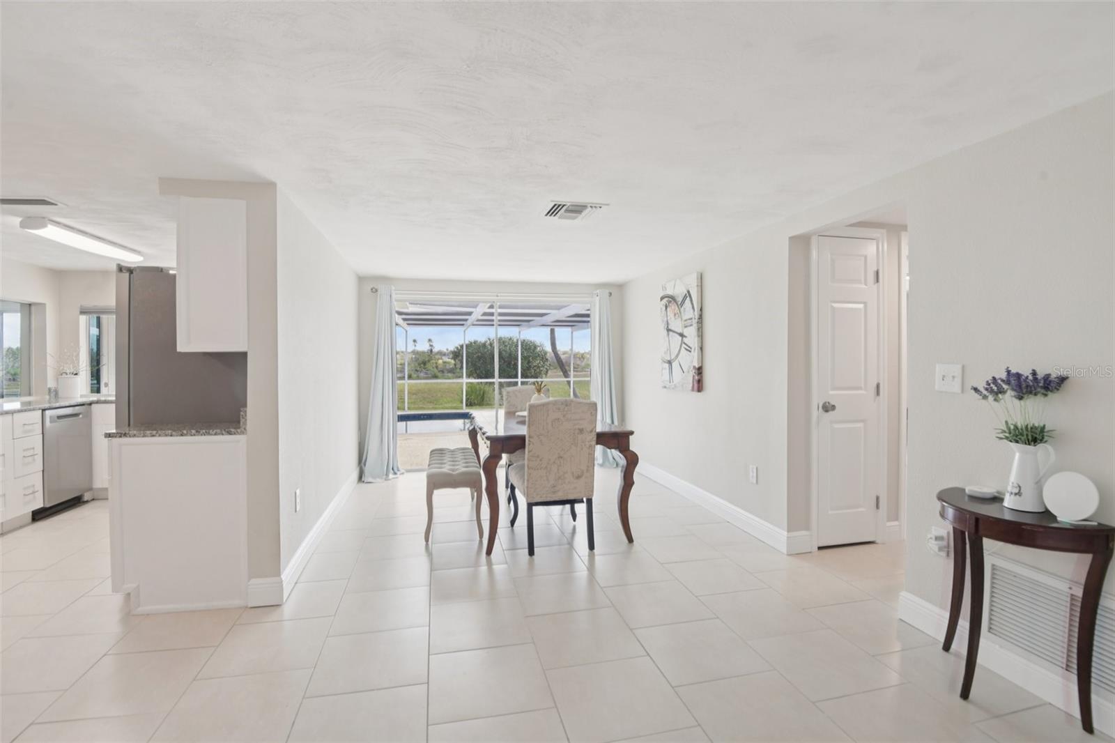 Image 7 of 35 For 3855 Topsail Trail