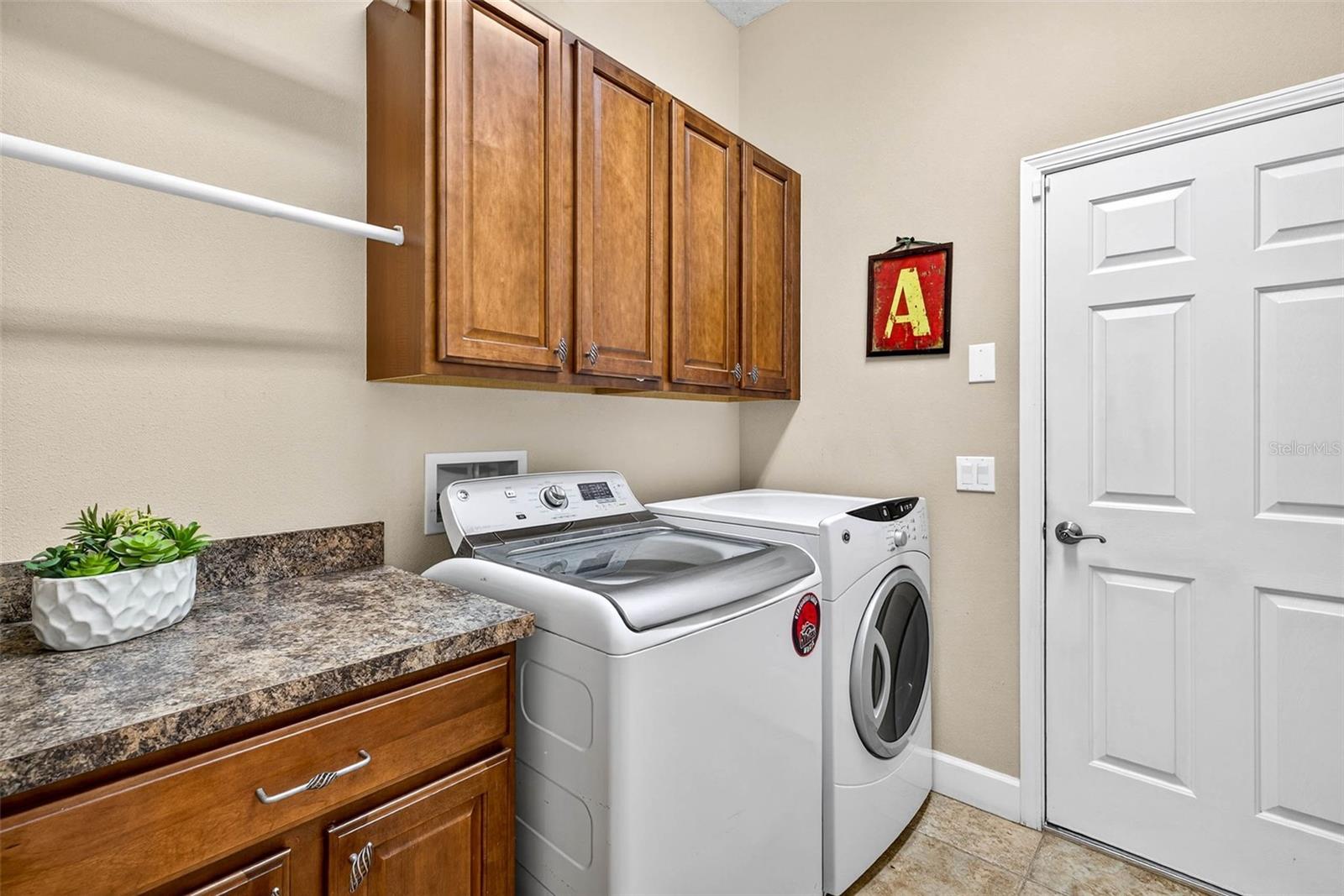 Image 55 of 73 For 13887 Gavin Road