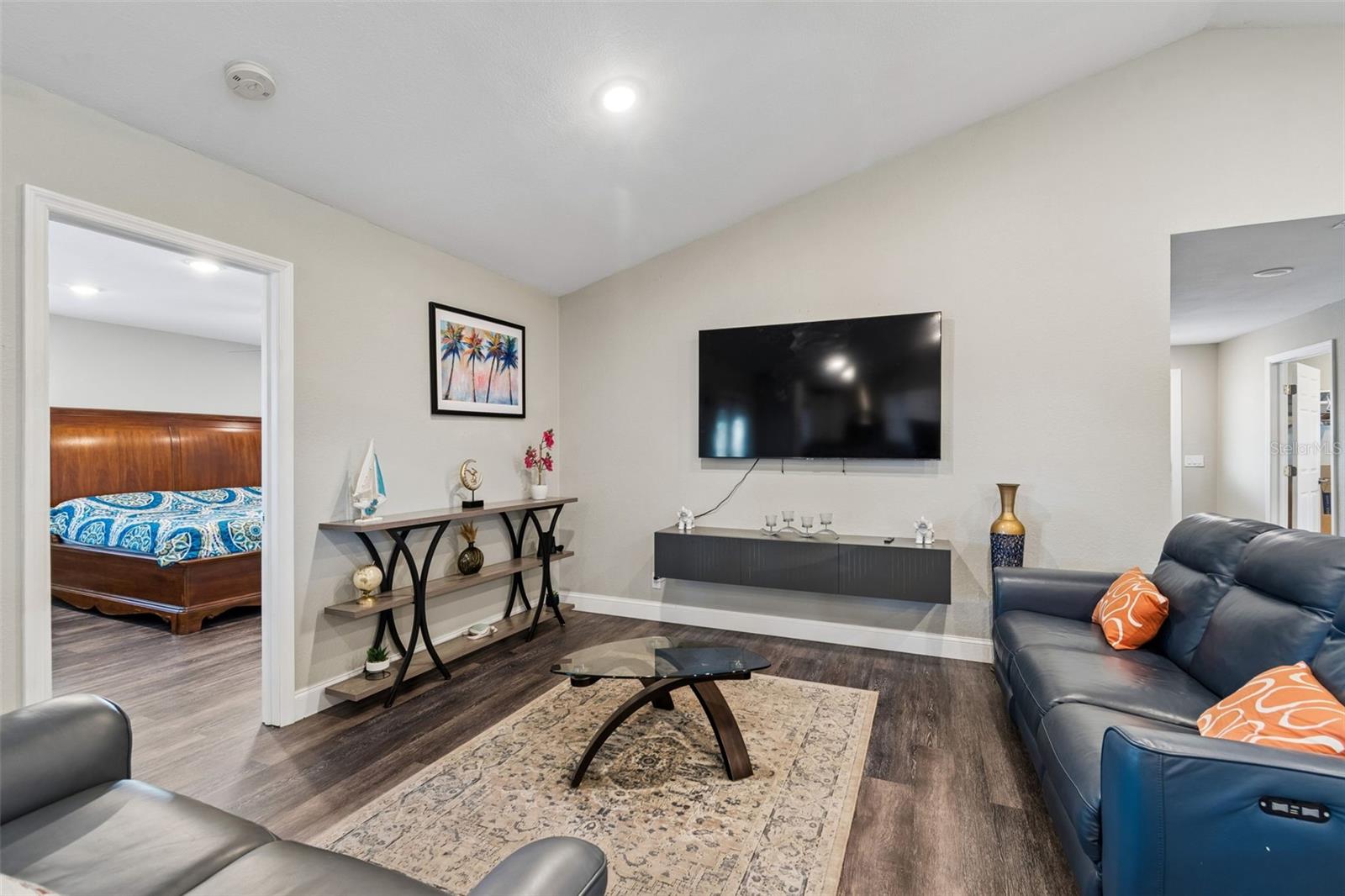 Image 15 of 67 For 9901 Bay Drive