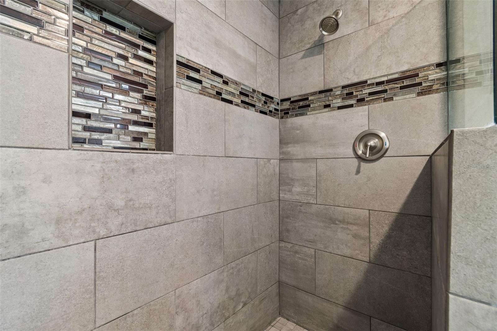 Image 27 of 67 For 9901 Bay Drive