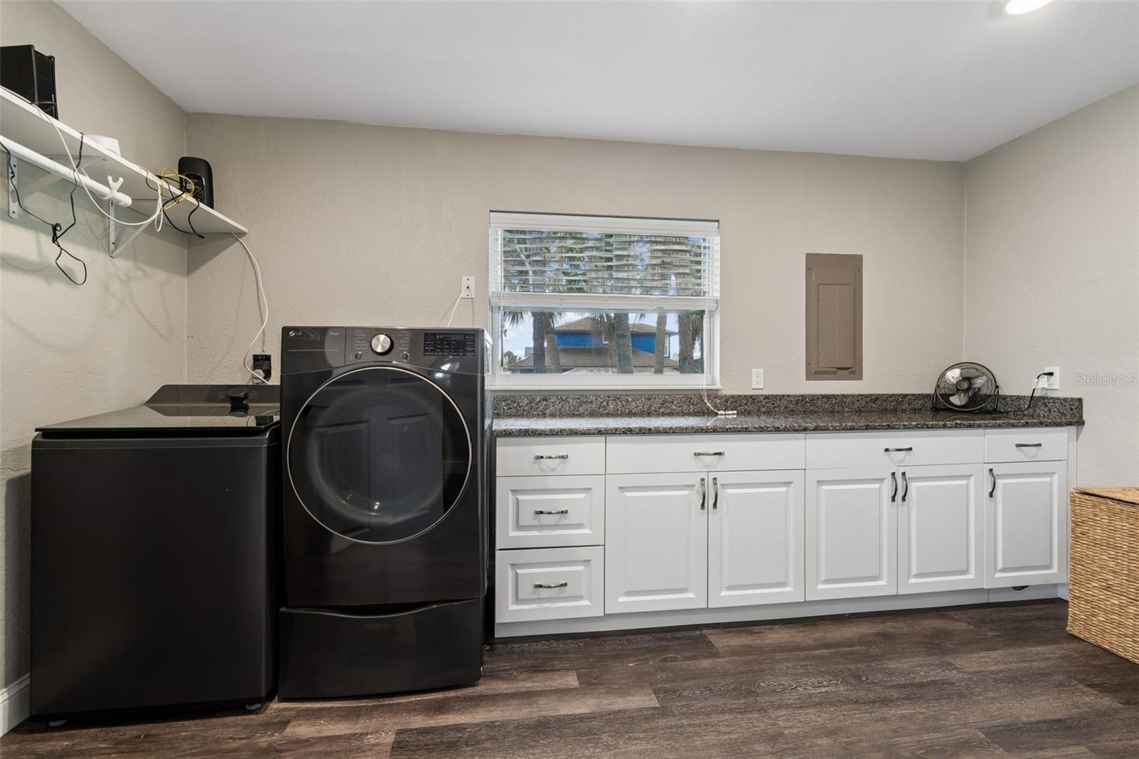 Image 30 of 67 For 9901 Bay Drive