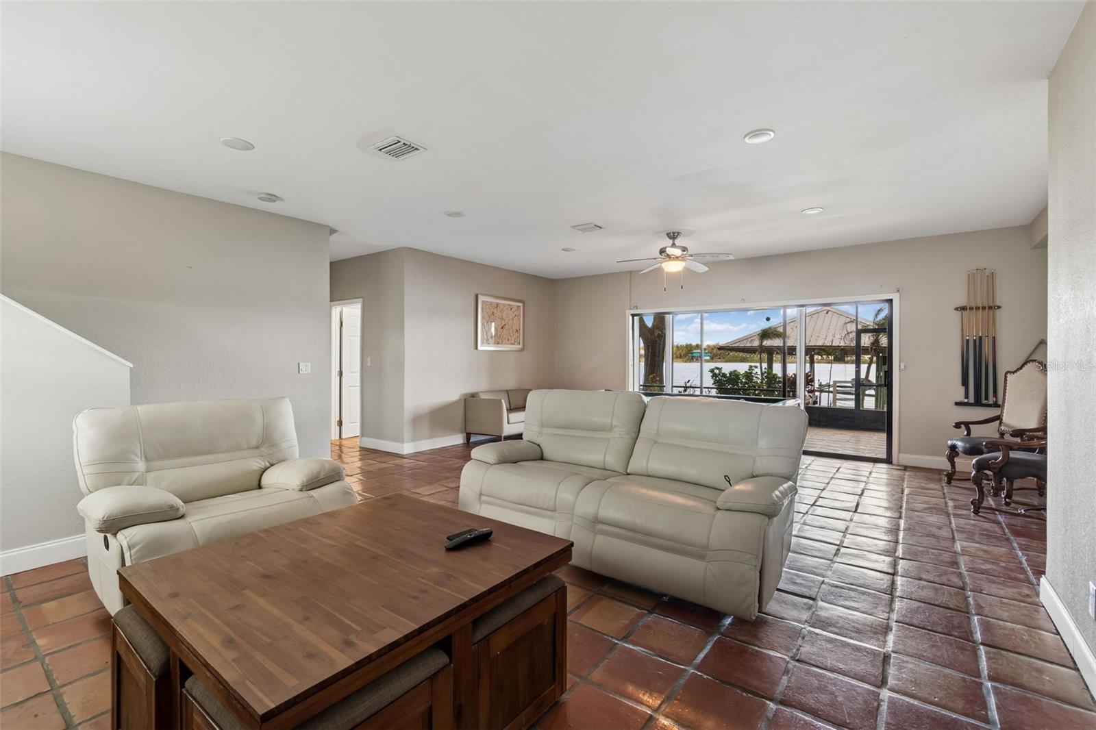 Image 42 of 67 For 9901 Bay Drive