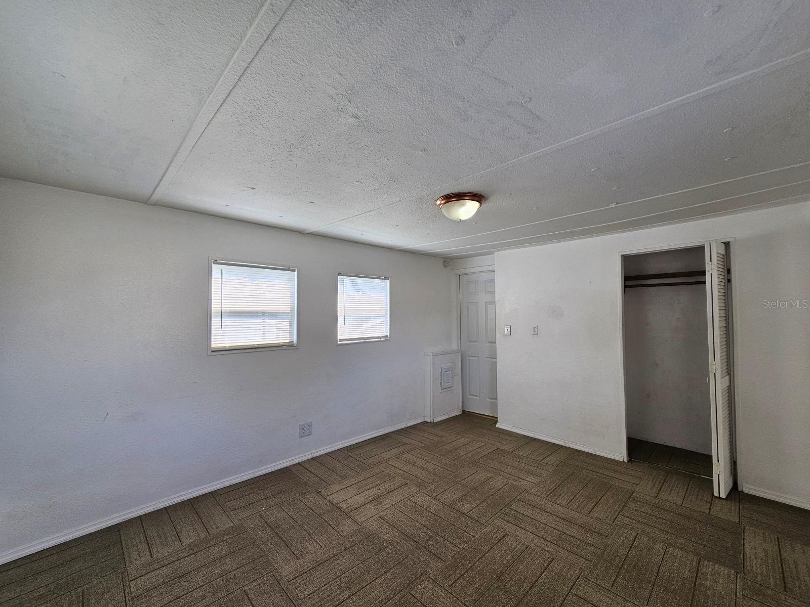 Image 9 of 11 For 503 Longfellow Boulevard 5