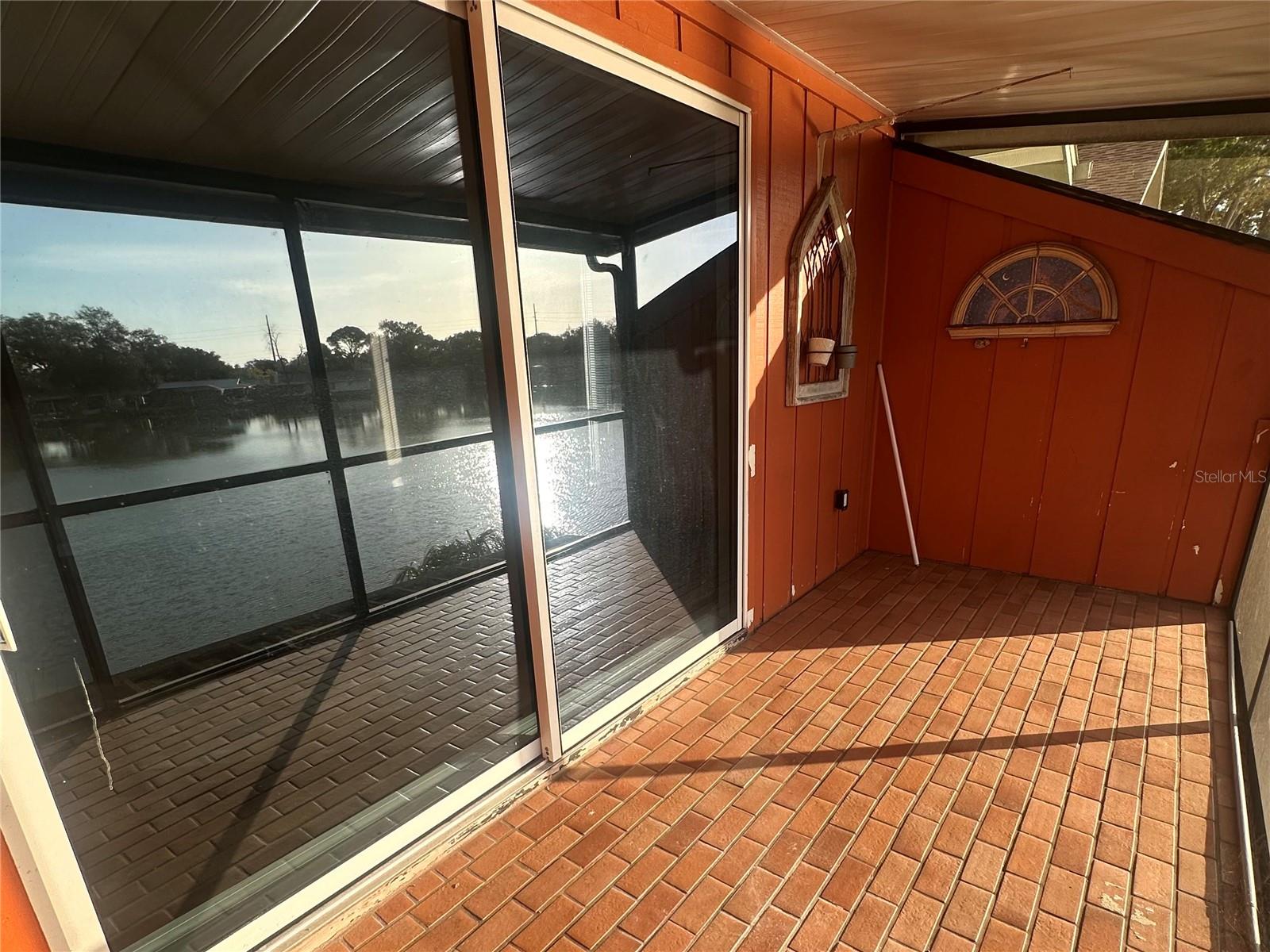 Image 10 of 16 For 1960 Union Street 22