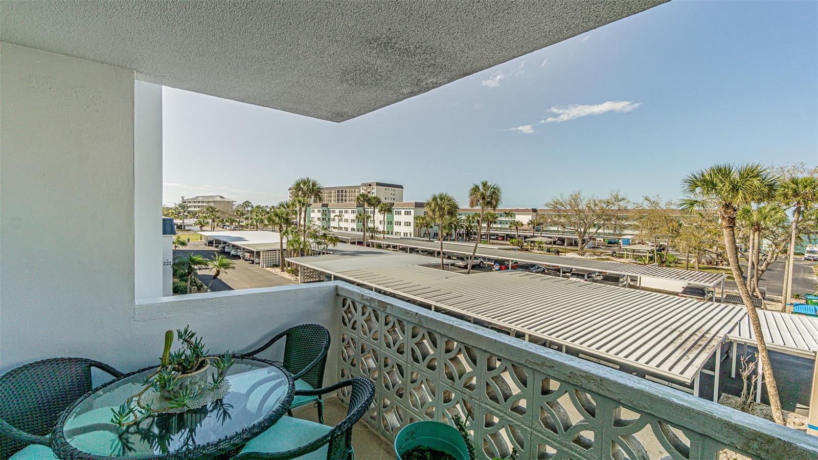 Image 16 of 35 For 7 Elgin Place 301