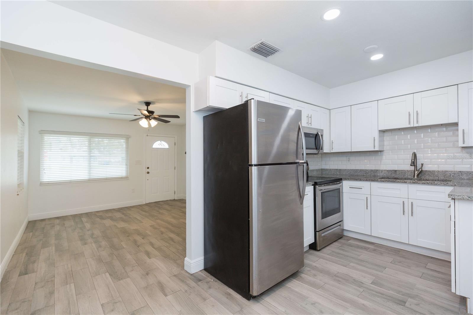 Image 6 of 20 For 11729 Edison Avenue