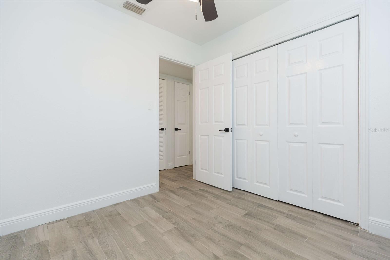 Image 8 of 20 For 11729 Edison Avenue