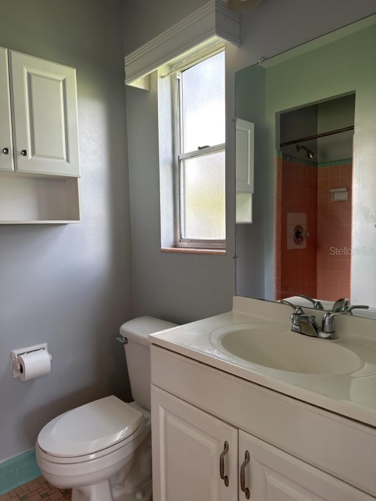 Image 15 of 18 For 1724 Eldred Drive