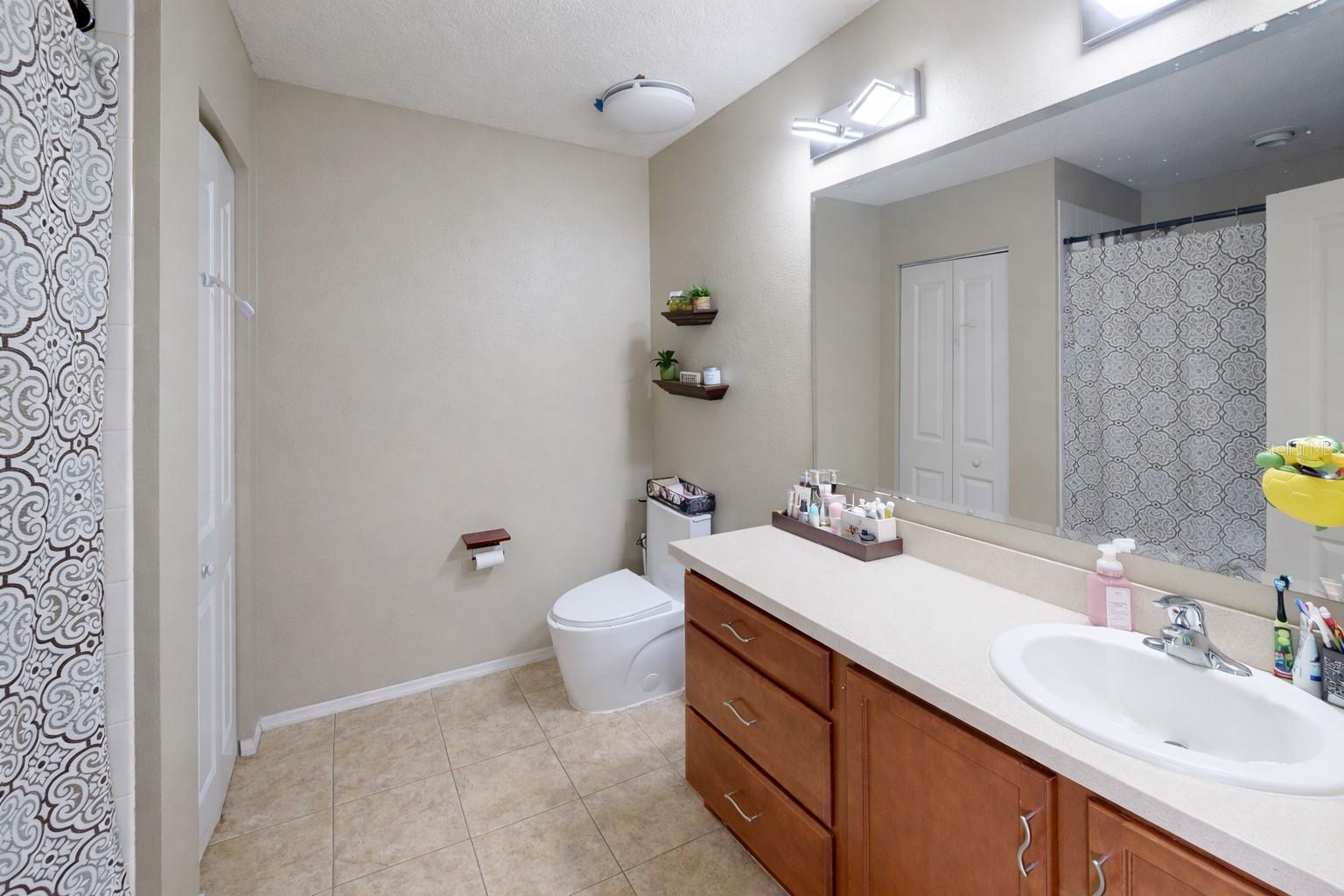 Image 14 of 17 For 4354 Fieldview Circle