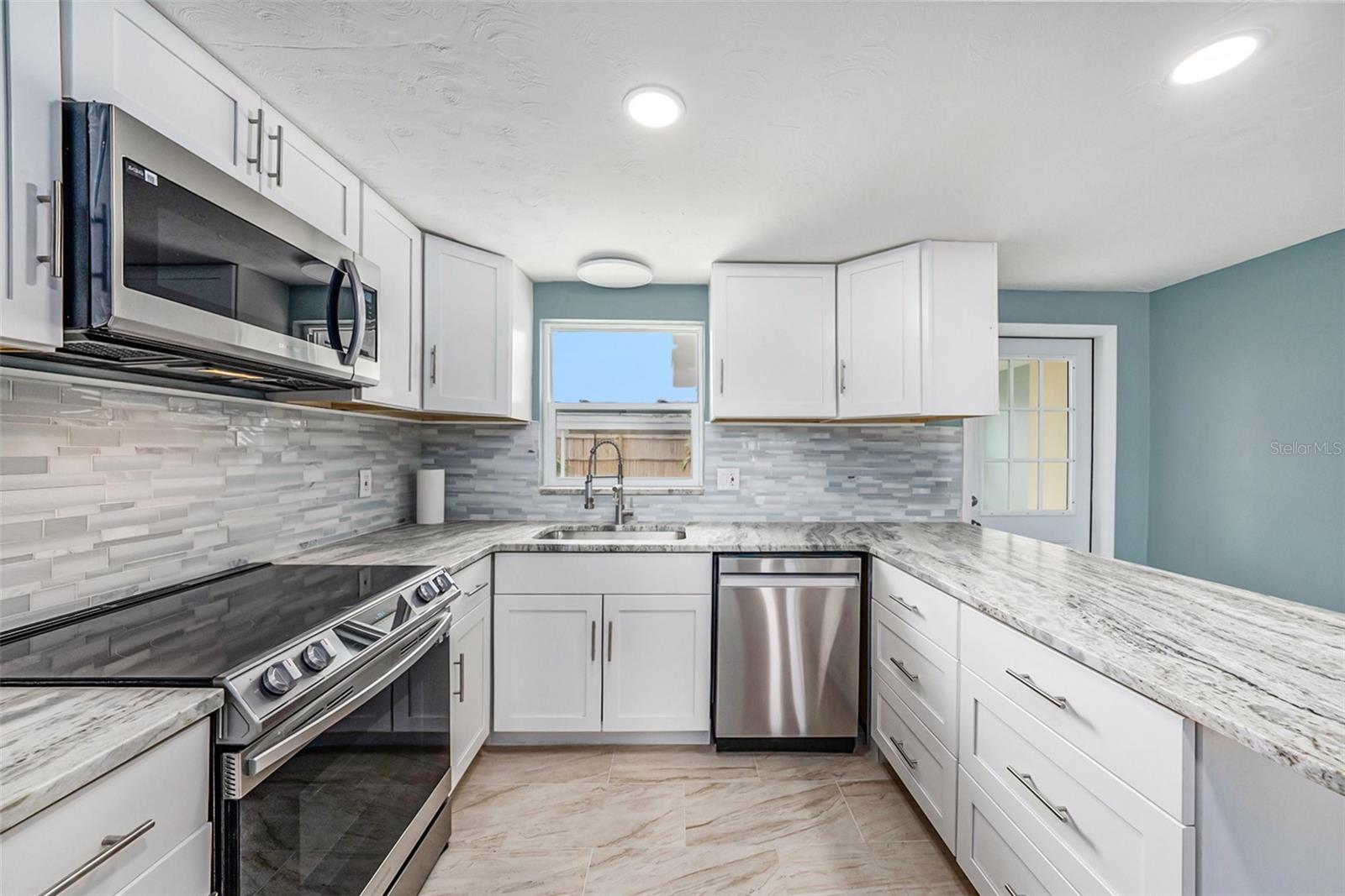 Image 11 of 25 For 4744 Guardian Ave