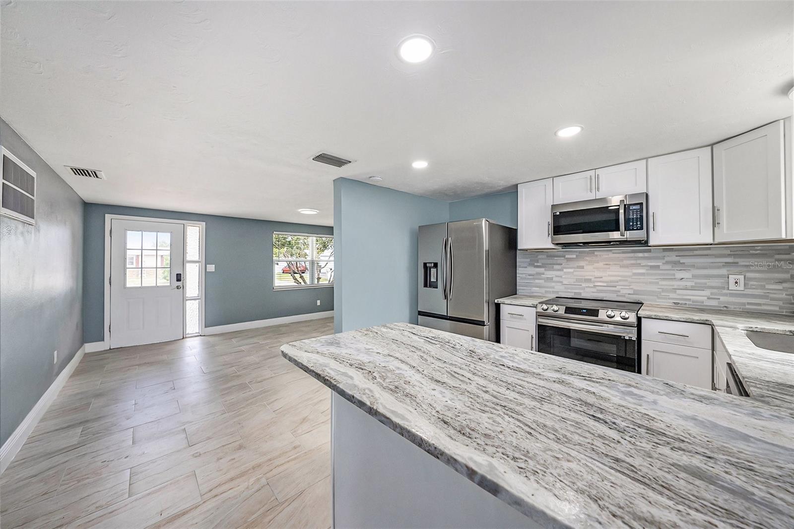 Image 12 of 25 For 4744 Guardian Ave