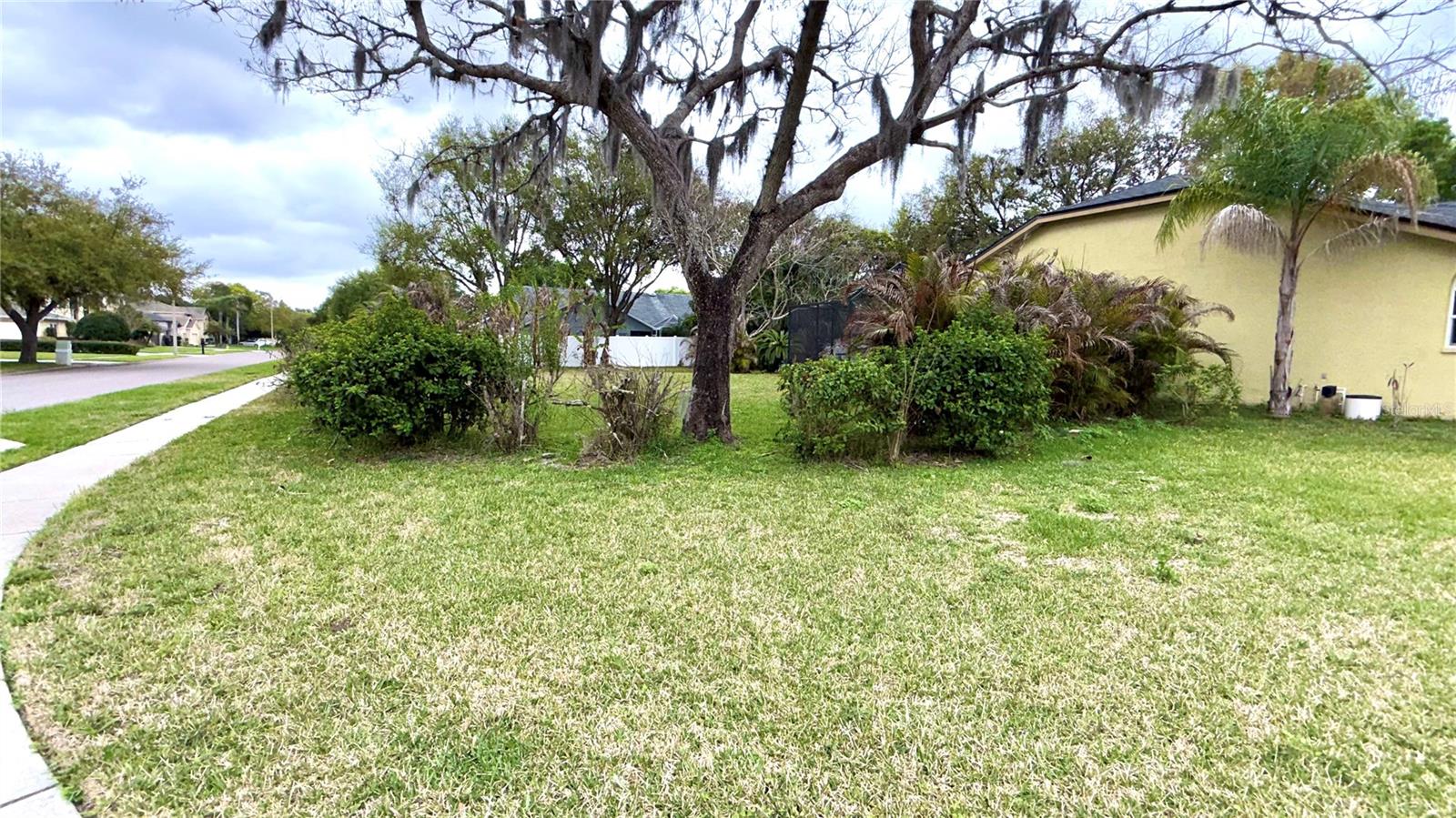 Image 13 of 51 For 17414 Equestrian Trail