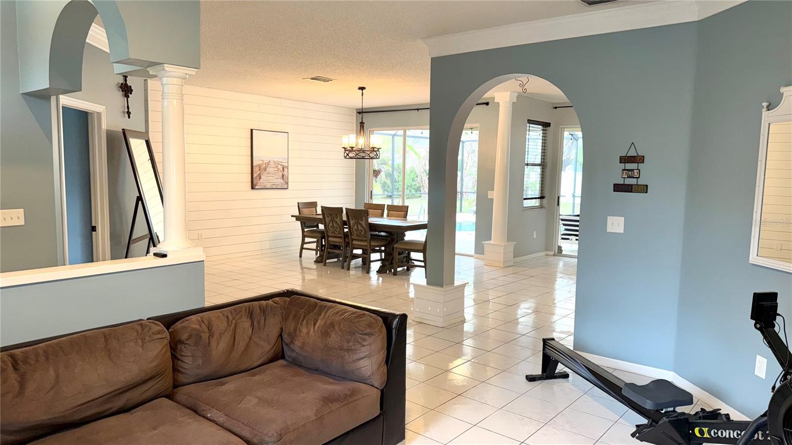 Image 23 of 51 For 17414 Equestrian Trail