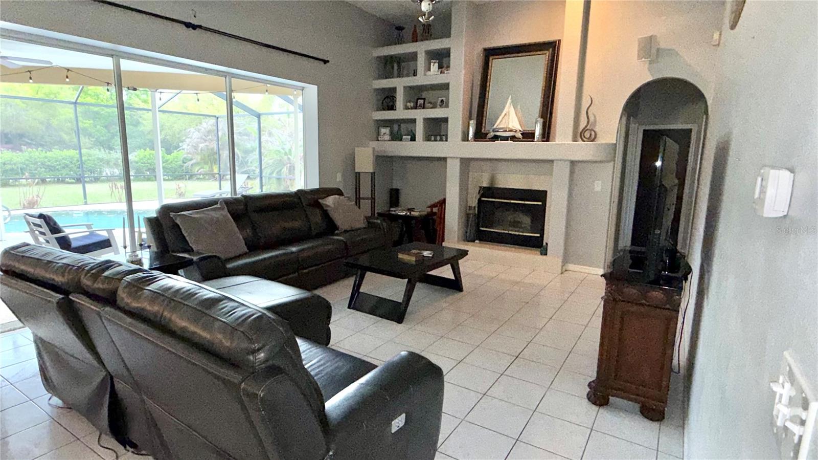 Image 33 of 51 For 17414 Equestrian Trail