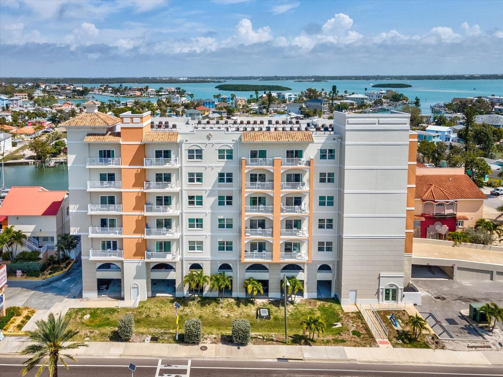 Image 2 of 61 For 13101 Gulf Boulevard 1304