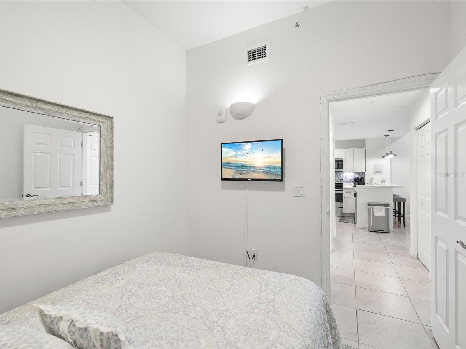 Image 23 of 61 For 13101 Gulf Boulevard 1304