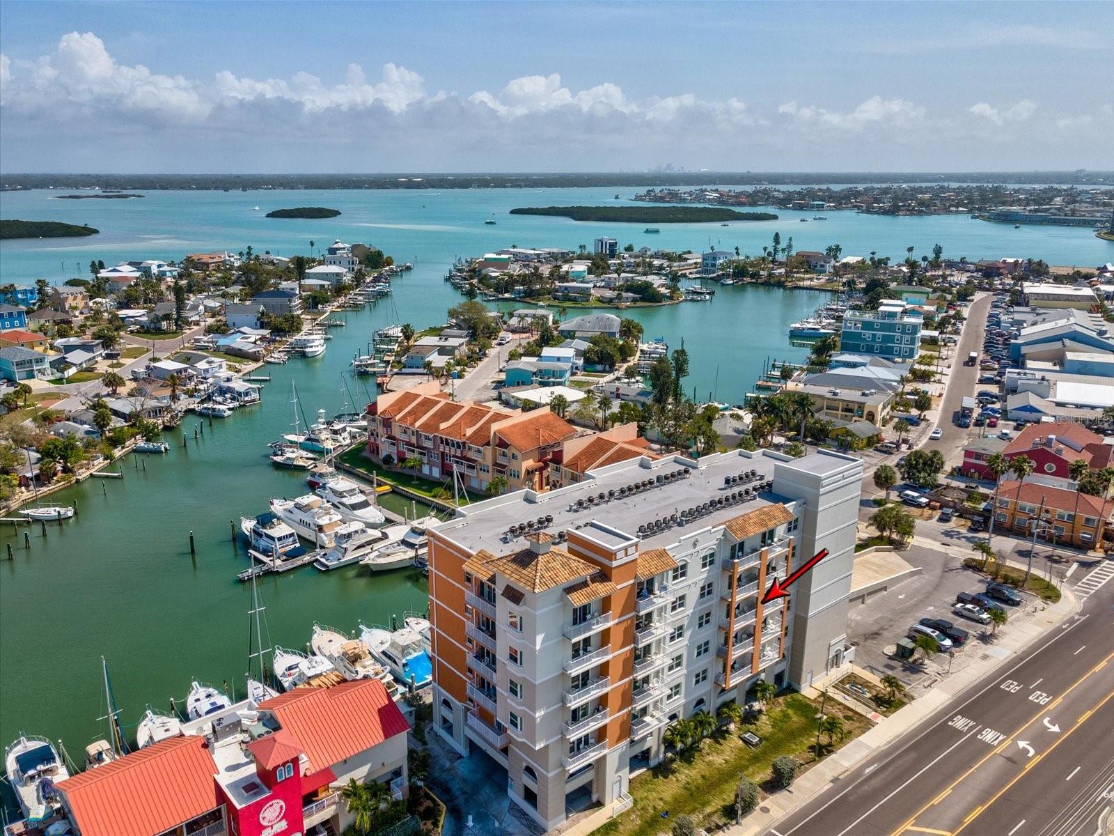 Image 45 of 61 For 13101 Gulf Boulevard 1304