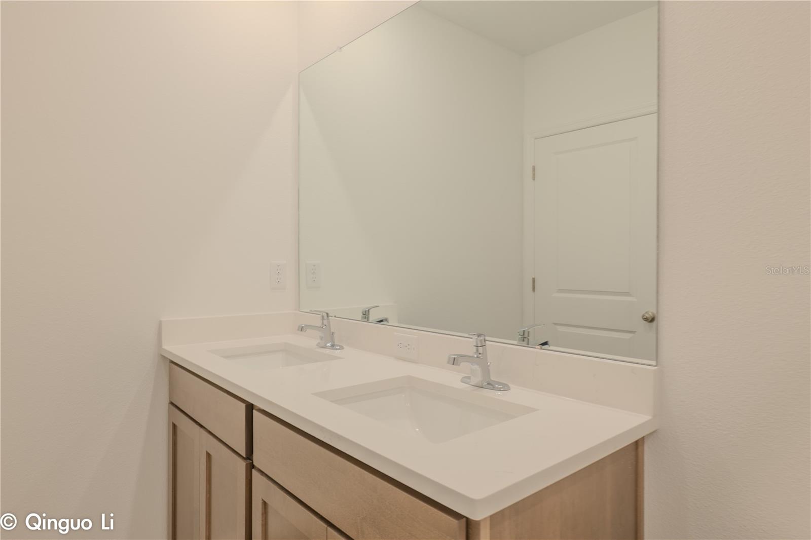 Image 17 of 22 For 32463 Weathered Oak Drive