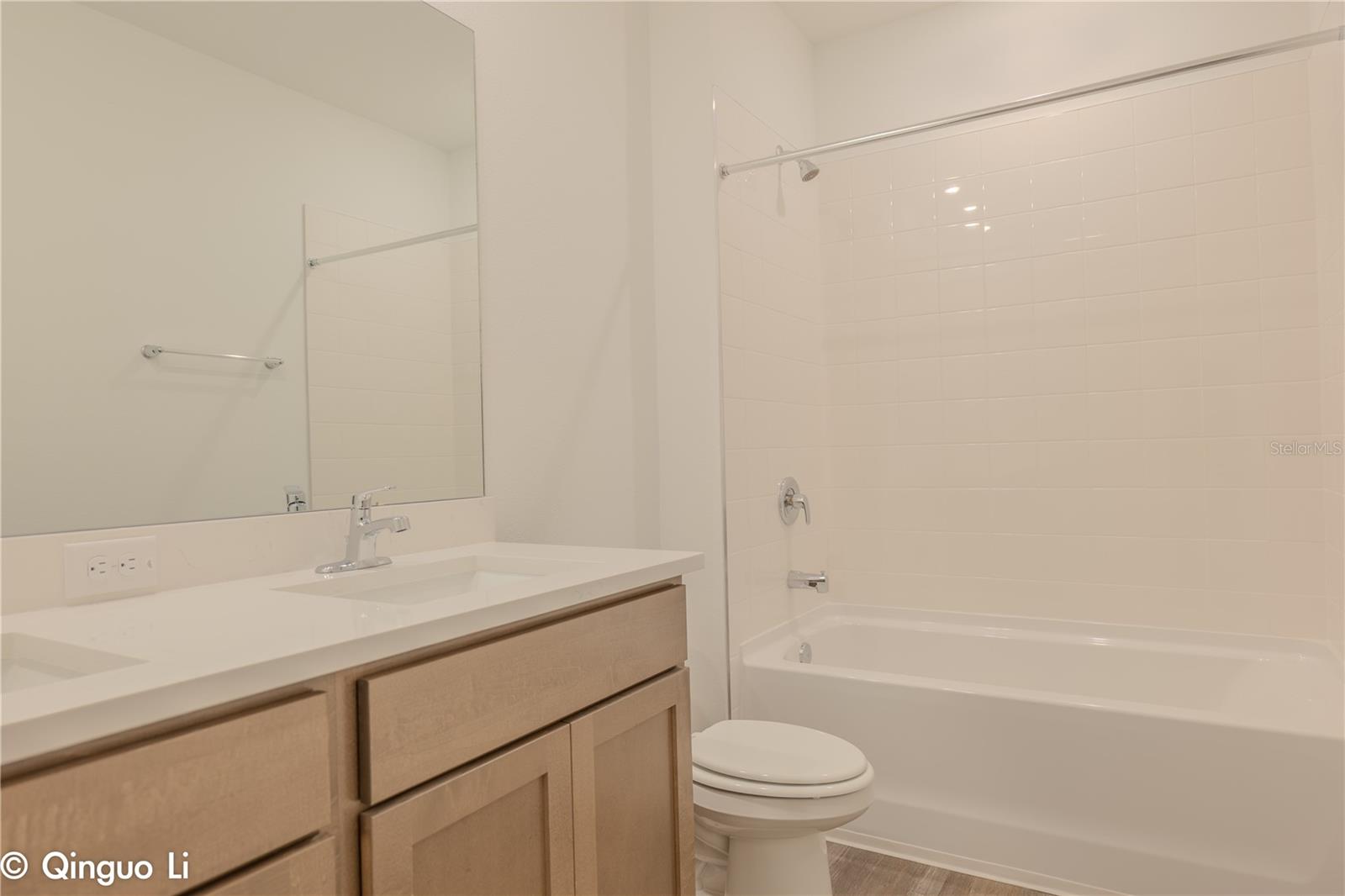 Image 18 of 22 For 32463 Weathered Oak Drive