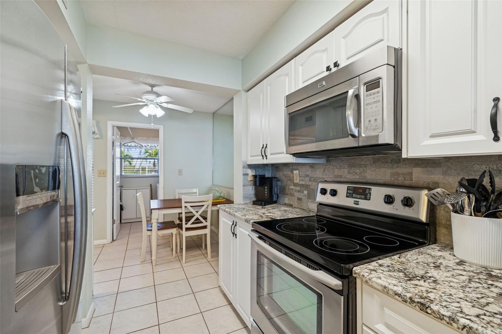 Image 12 of 33 For 5801 Bahia Del Mar Circle 114