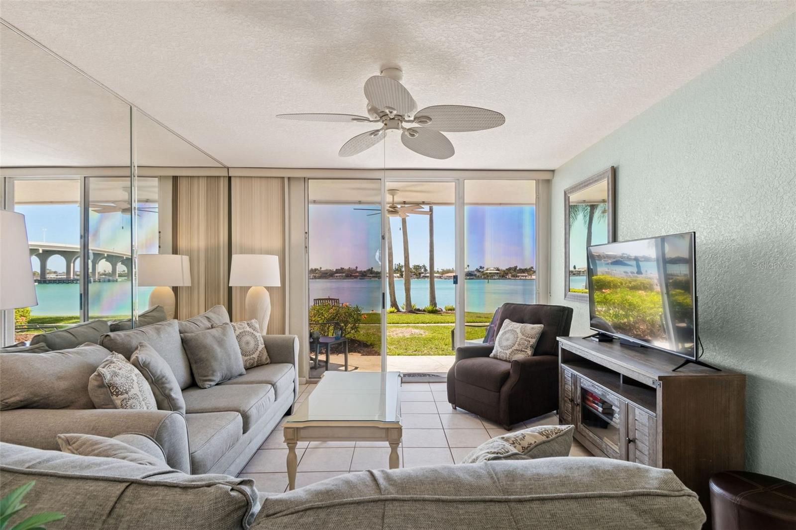 Image 6 of 33 For 5801 Bahia Del Mar Circle 114