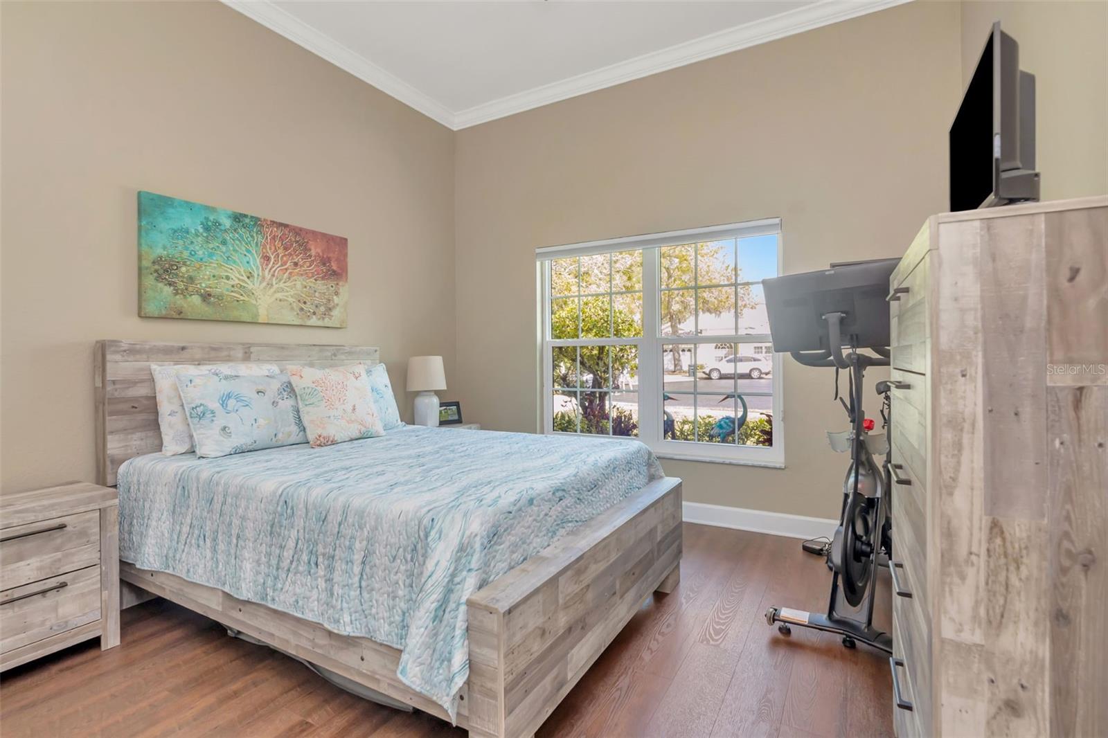 Image 27 of 47 For 1194 Royal Boulevard