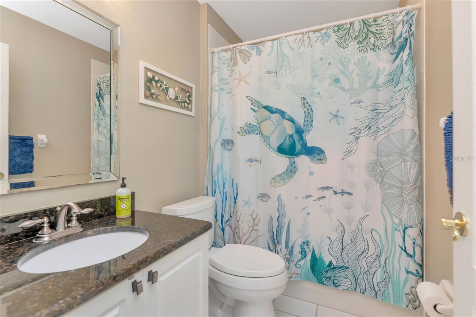 Image 31 of 47 For 1194 Royal Boulevard