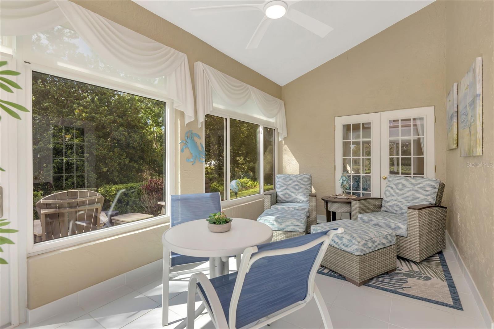 Image 32 of 47 For 1194 Royal Boulevard