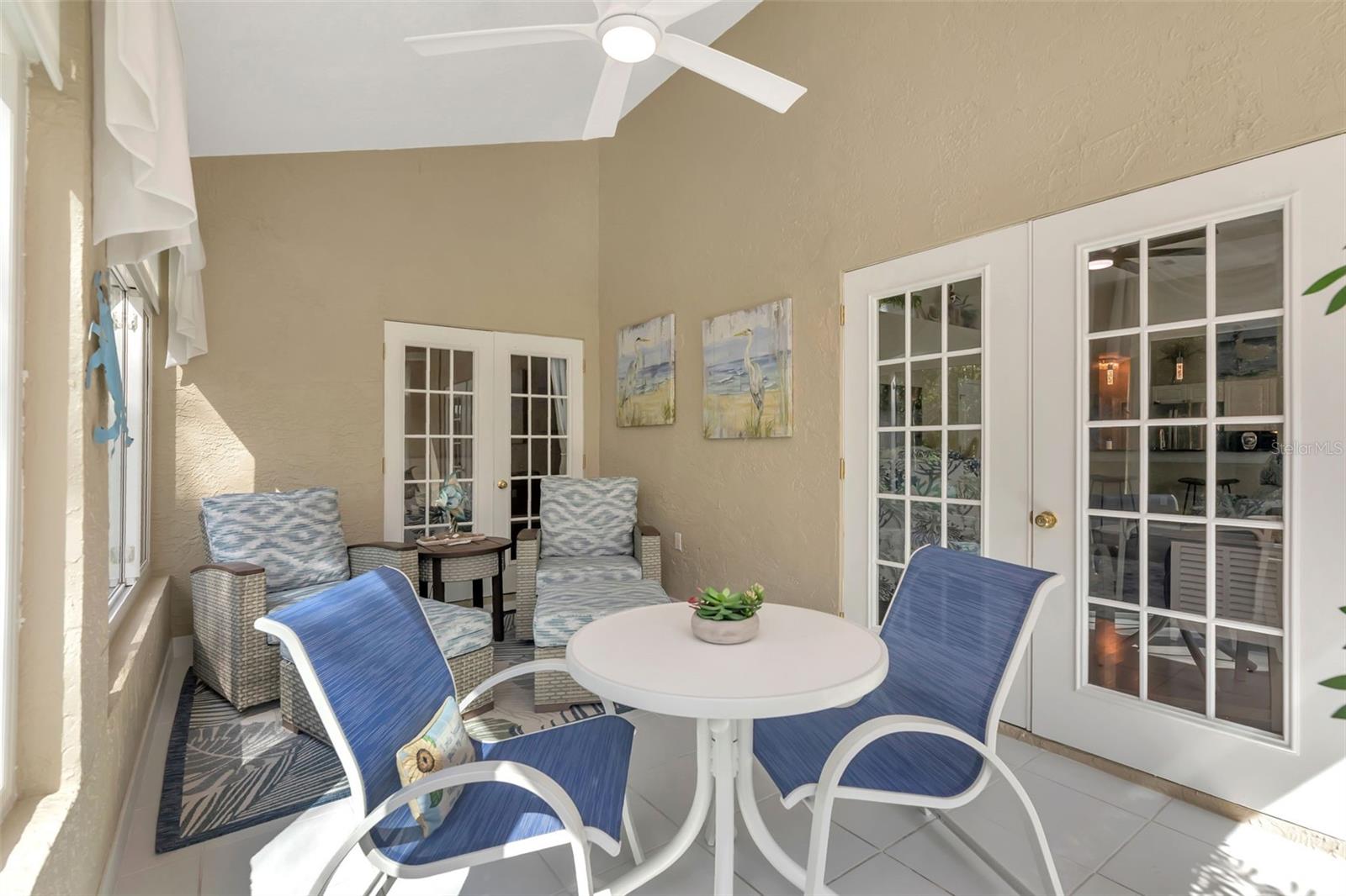 Image 33 of 47 For 1194 Royal Boulevard