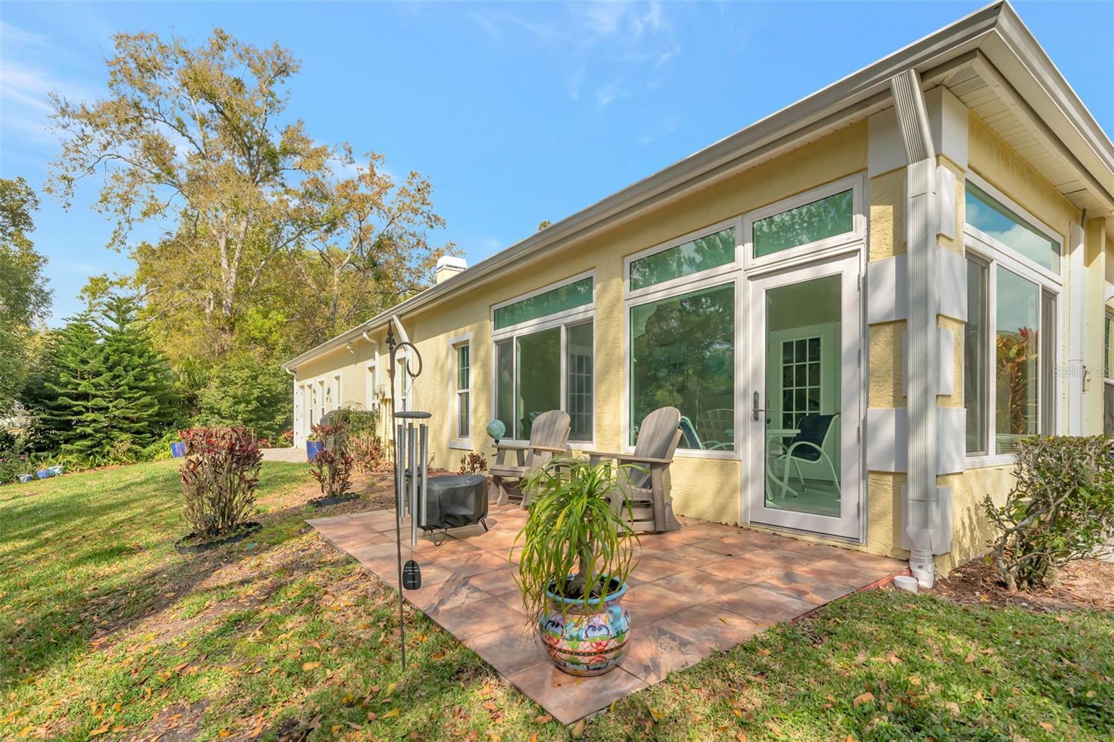 Image 35 of 47 For 1194 Royal Boulevard