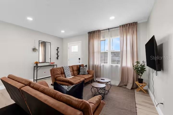 Image 9 of 25 For 8215 Quail Road