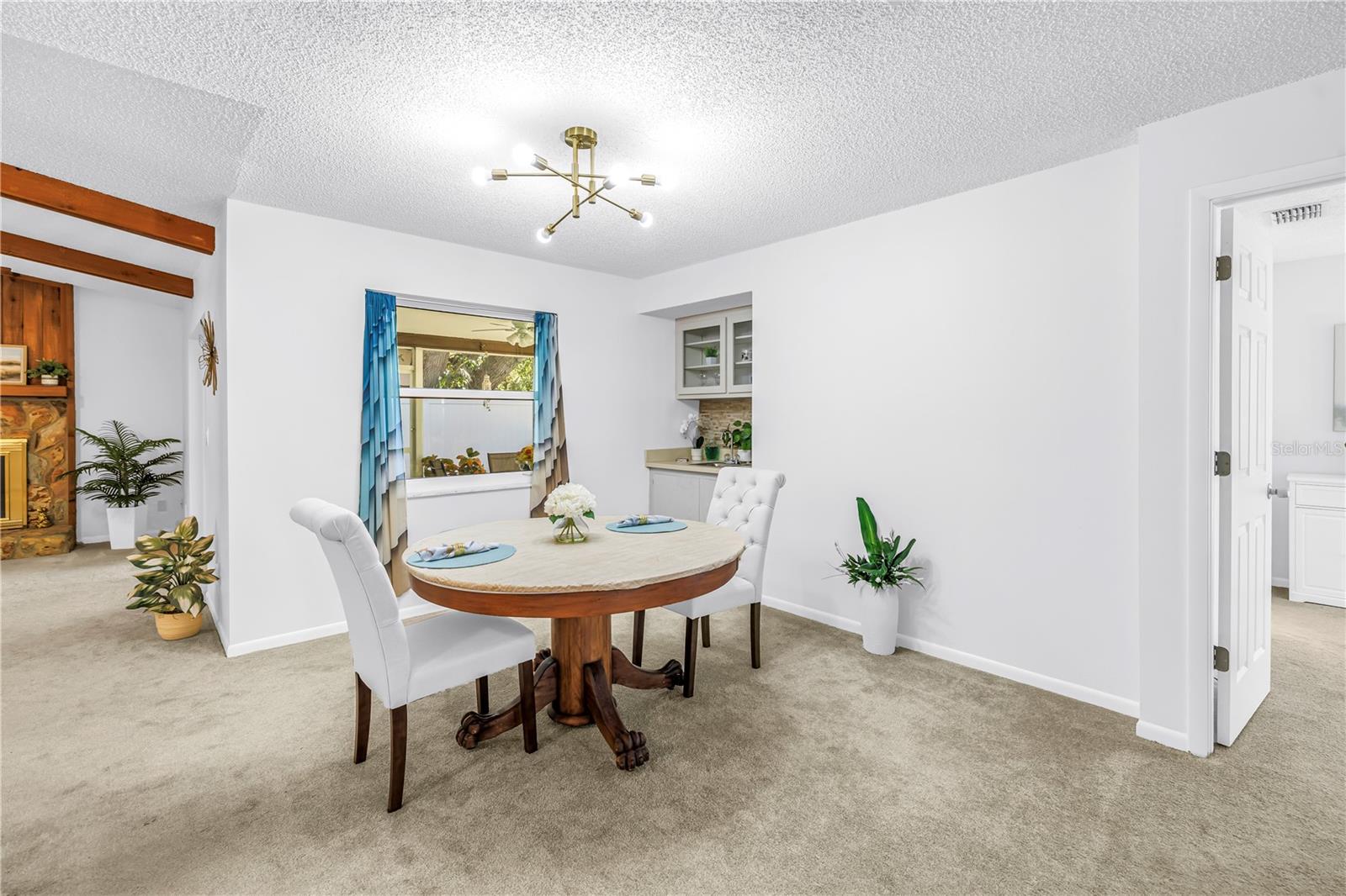 Image 11 of 49 For 1666 Monterey Drive