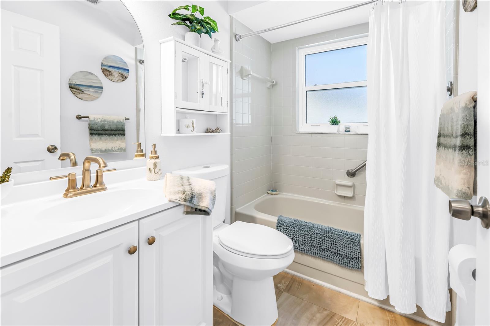 Image 33 of 49 For 1666 Monterey Drive