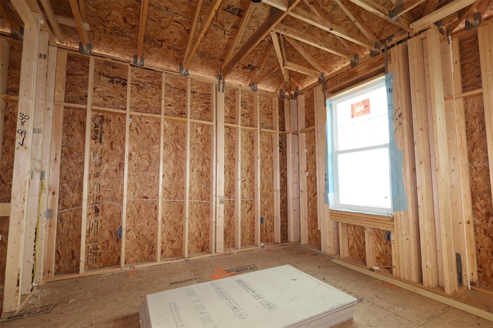 Image 8 of 15 For 6828 Chloe Court