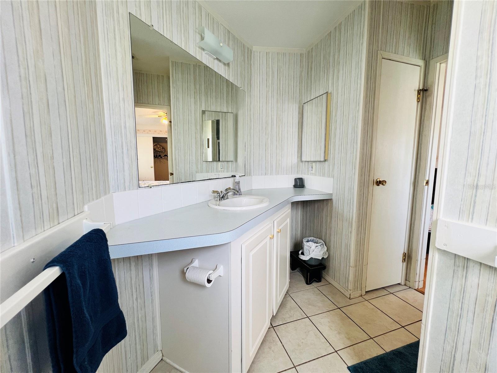 Image 28 of 39 For 1500 County Road 1  124