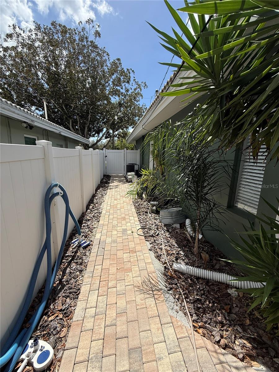 Image 15 of 64 For 2058 Nursery Road