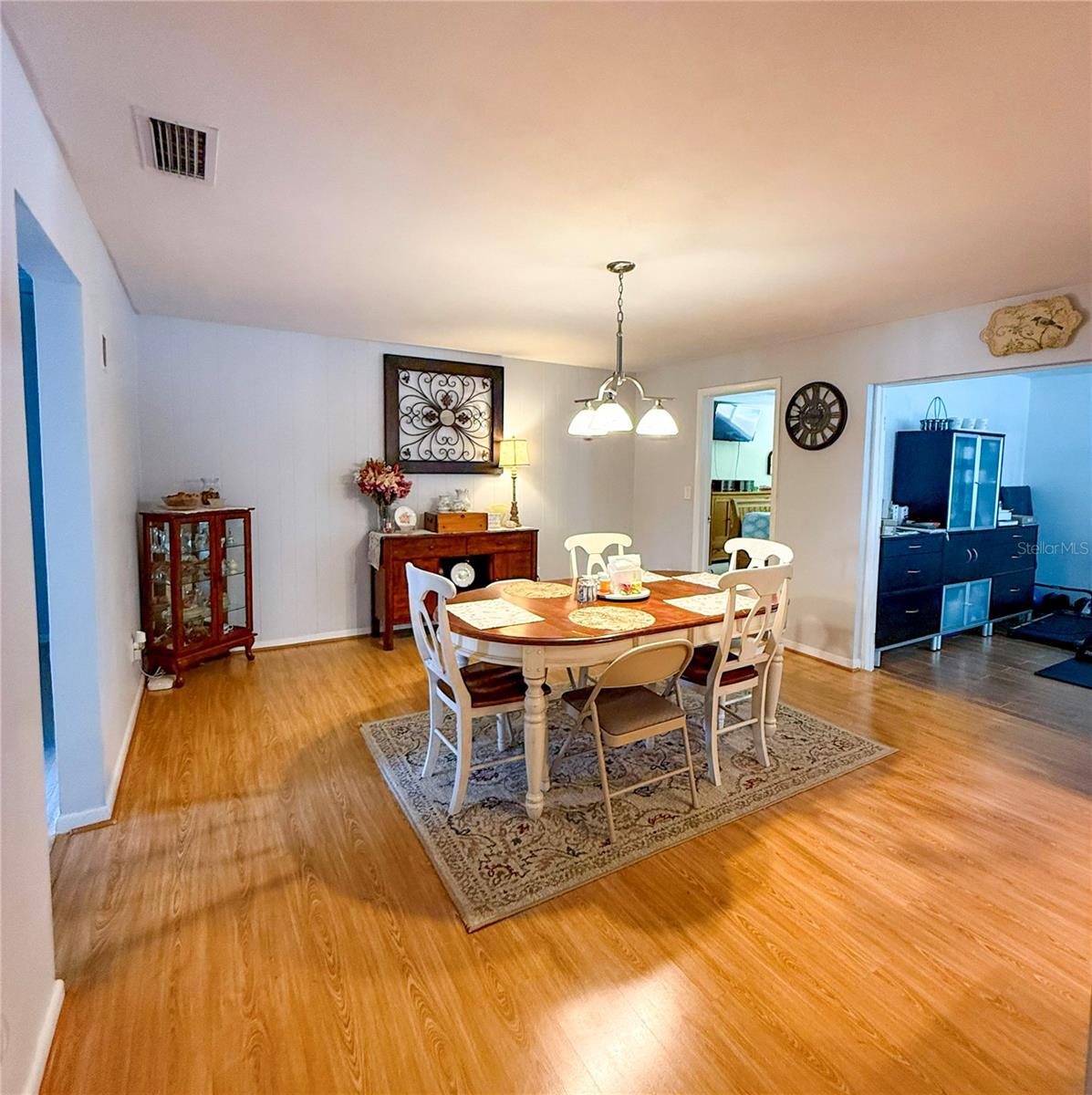 Image 40 of 64 For 2058 Nursery Road