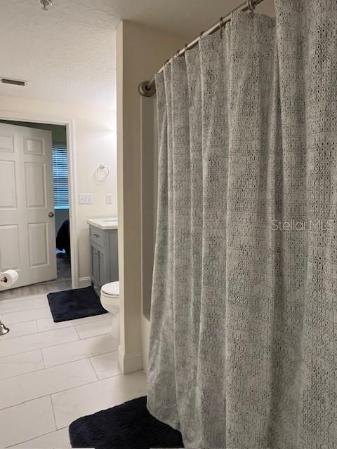 Listing photo id 11 for 1810 Palm Avenue 2104