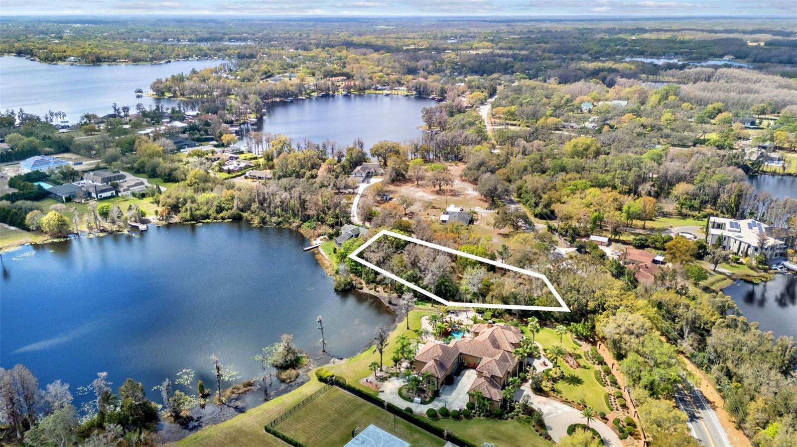 Image 29 of 37 For 18709 Wayne Road