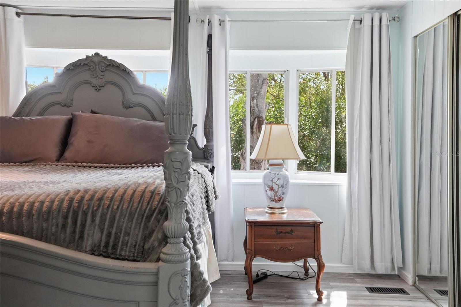 Image 21 of 47 For 8060 Stockholm Street