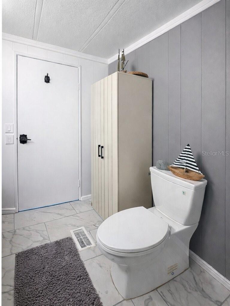 Image 28 of 47 For 8060 Stockholm Street