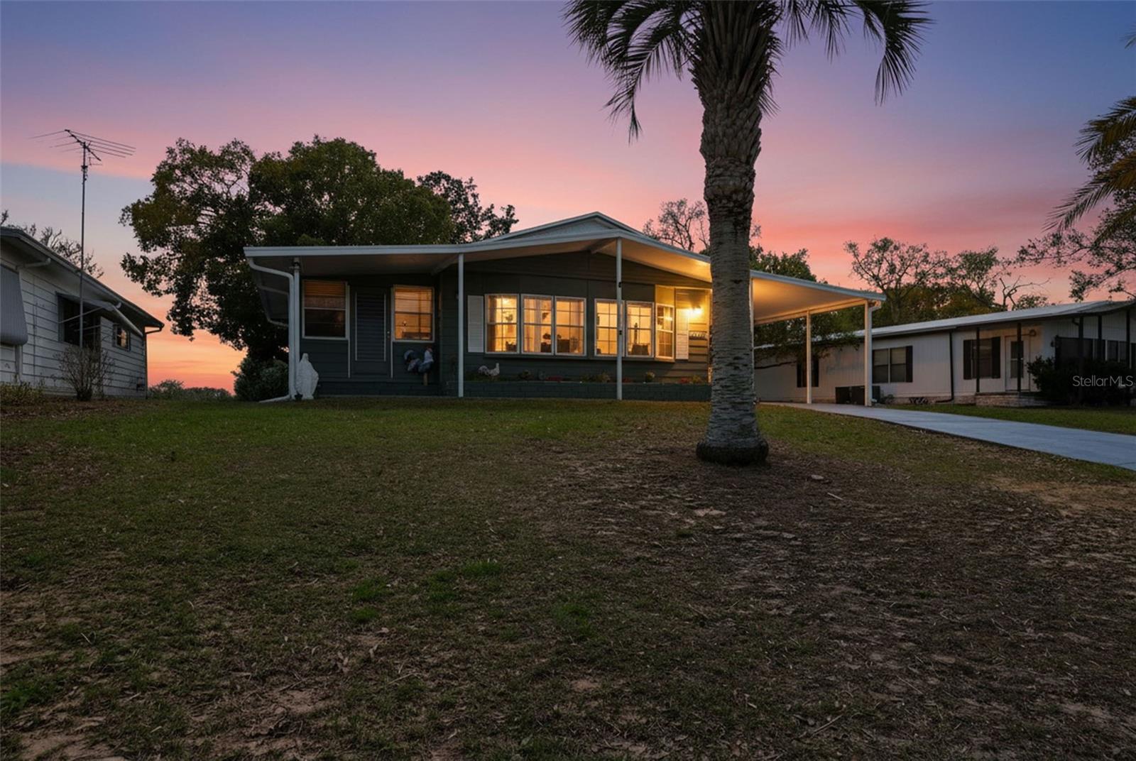 Image 4 of 47 For 8060 Stockholm Street