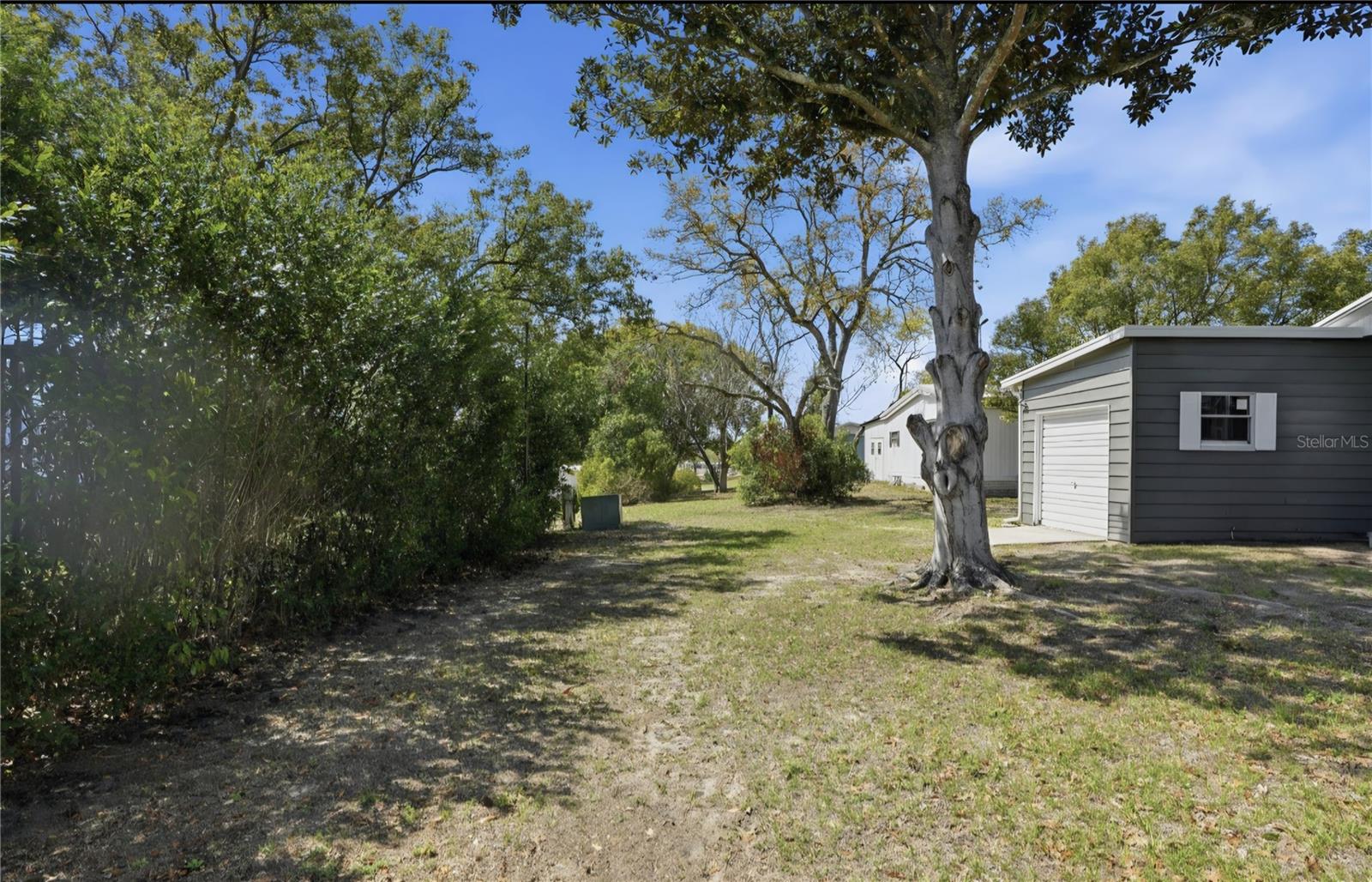 Image 8 of 47 For 8060 Stockholm Street