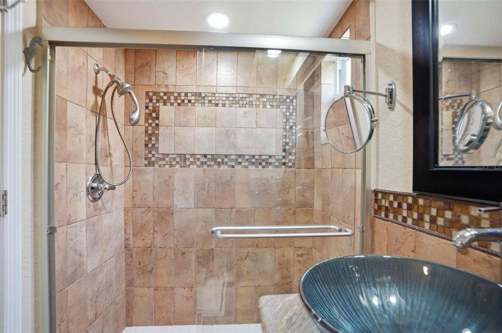 Image 14 of 38 For 2658 Royal Ridge Drive